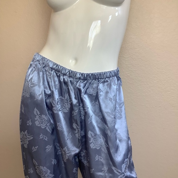 Claire's Rosie Silky Blue Floral Pajama Set - Picture 10 of 10